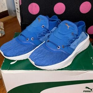 SOLD — Blue puma sneakers